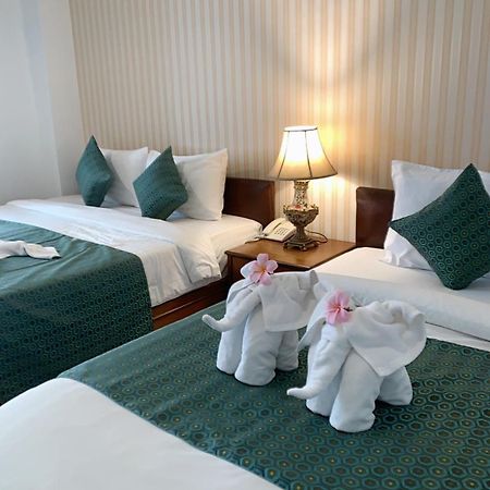 Hua Hin White Villa Hotel - Sha Certified Ngoại thất bức ảnh